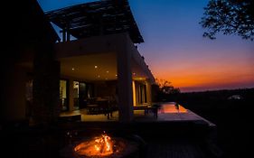 Manzini River House - Mjejane Private Game Reserve, Greater Kruger National Park